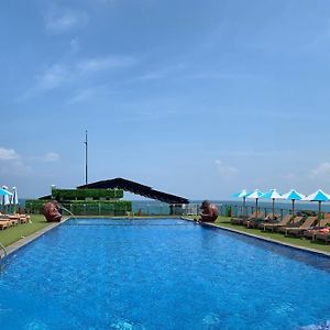 Sulis Beach Hotel & Spa Kuta Lombok Exterior photo