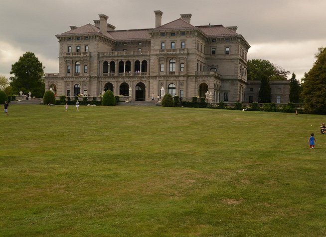 Newport Mansions photo