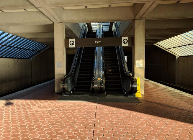 Vienna/Fairfax-GMU Metro Station photo