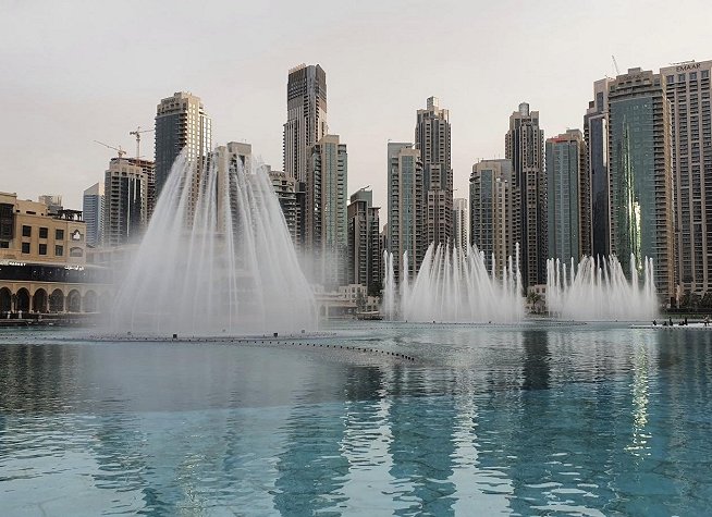 The Dubai Fountain photo