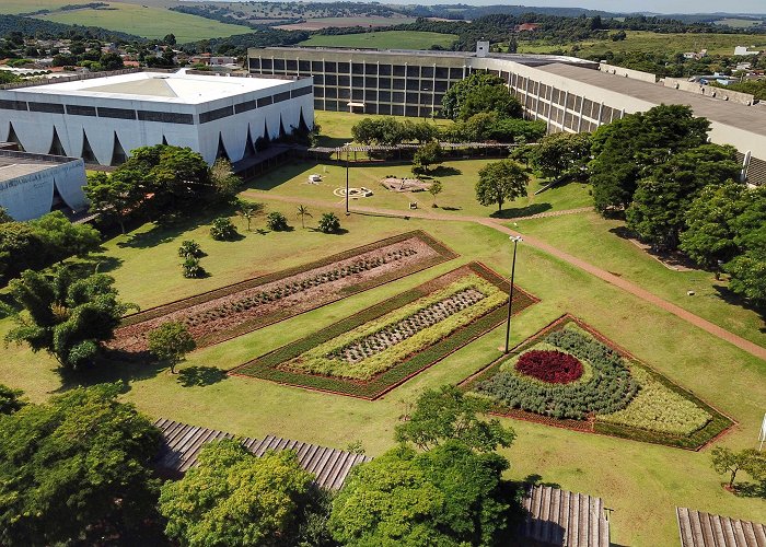 Unioeste Unioeste firma parceria com a Prefeitura de Foz do Iguaçu para ... photo