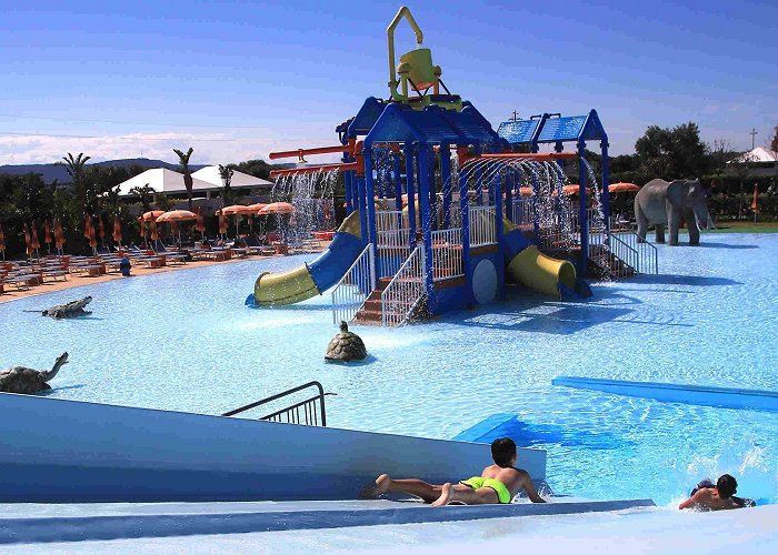 Parco Acquatico Splash Waterparks & swimming pools in Puglia - Find all campings on ... photo