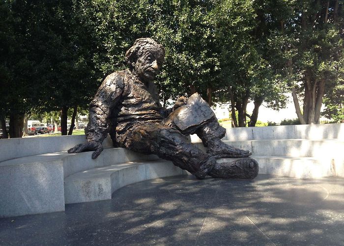 Albert Einstein Statue 12 Intriguing Facts About The Albert Einstein Statue - Facts.net photo