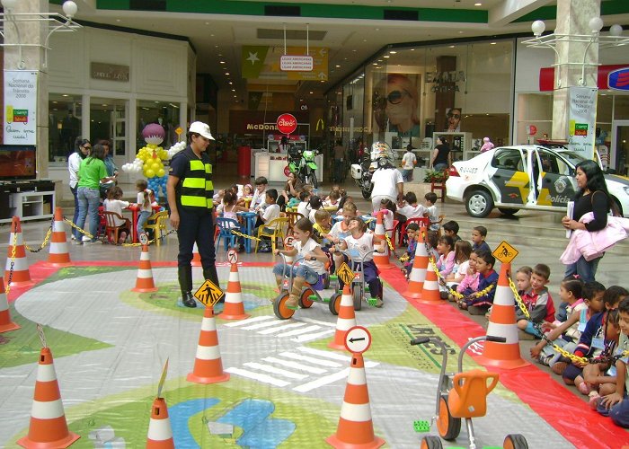 Esplanada shopping Feirinha do trânsito faz sucesso no Esplanada Shopping photo