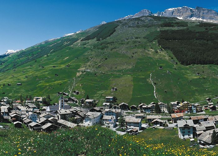 Dachberg Vals | Switzerland Tourism photo