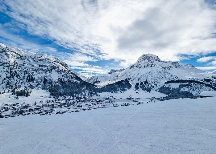 Bergbahn Oberlech THE COMPLETE GUIDE TO SKIING IN LECH, AUSTRIA — Navager | Your ... photo
