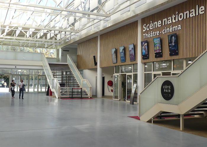 Le Moulin du Roc Le "Moulin du Roc", Scène nationale et cinéma à Niort | Deux ... photo