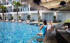 Fairfield By Marriott Bali Legian Hotel Exterior photo