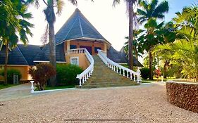 Sunset Villa Boutique Resort Praia de Diani Exterior photo