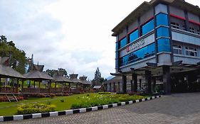 Rudang Berastagi Hotel Exterior photo