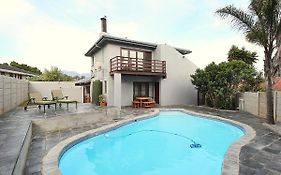 Glennies Guesthouse Somerset West Exterior photo
