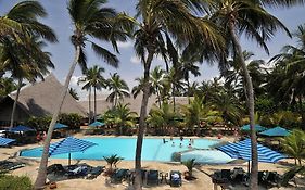 Bahari Beach Hotel Mombaça Exterior photo