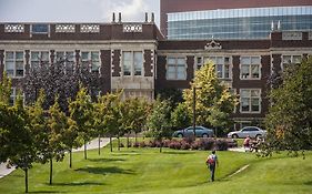University Of Alberta - Hotel Edmonton Exterior photo