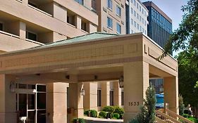 Sonesta Select Arlington Rosslyn Hotel Exterior photo