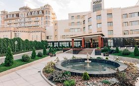 Jannat Regency Hotel Bishkek Exterior photo