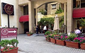 Midtown Hotel & Suites Beirute Exterior photo