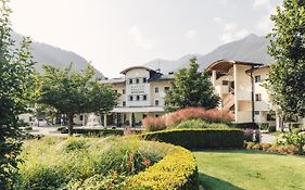 Alpenpalace Deluxe Hotel & Spa Resort Lutago Exterior photo