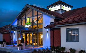 Holiday Inn Express Portsmouth - North, An Ihg Hotel Exterior photo