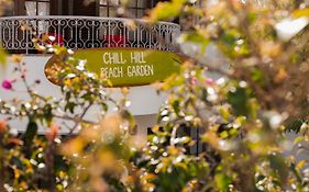 Ericeira Chill Hill Hostel & Private Rooms - Peach Garden Exterior photo
