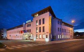 Ea Hotel Populus Praga Exterior photo