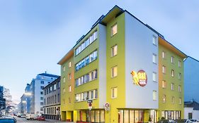 A&T Holiday Hostel Viena Exterior photo