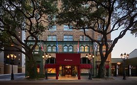 Pontchartrain Hotel St. Charles Avenue Nova Orleães Exterior photo