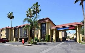 California Inn And Suites Bakersfield Exterior photo