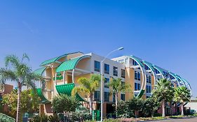 Holiday Inn Oceanside Marina Camp Pendleton, An Ihg Hotel Exterior photo