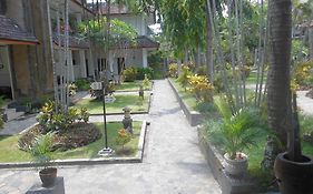 Puri Saron Senggigi Hotel Exterior photo