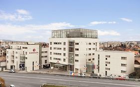 Ramada By Wyndham Hotel Cluj Exterior photo