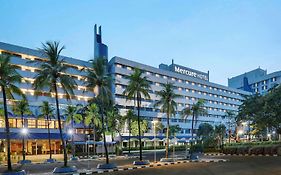 Mercure Convention Center Ancol Jacarta Exterior photo