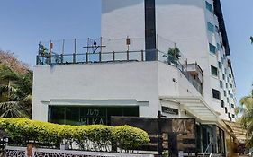 Ramee Guestline Hotel Juhu Bombaim Exterior photo