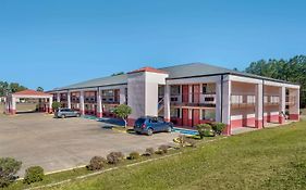 Econo Lodge Inn & Suites Forest Exterior photo