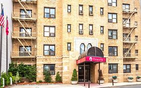 Ramada By Wyndham Jersey City Hotel Exterior photo