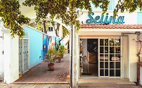 Selina Playa Del Carmen Hotel Exterior photo