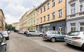 A Pousada Easy Housing Praga Exterior photo