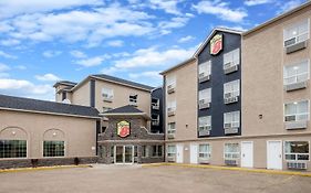 Super 8 By Wyndham Grande Prairie Hotel Exterior photo