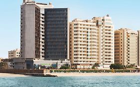 Wyndham Garden Ajman Corniche Hotel Exterior photo