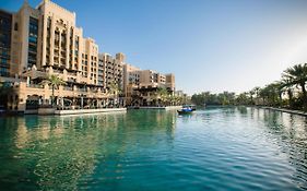 Jumeirah Mina Al Salam Dubai Hotel Exterior photo