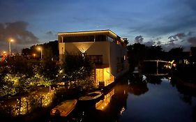 Above And Beyond - Luxe Suite Met Sauna En Stoomdouche Zaandam Exterior photo