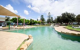 Toowoon Bay Holiday Park Hotel Entrance Exterior photo