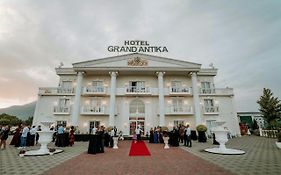 Grand Antika Hotel Peje Exterior photo