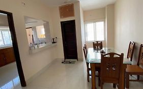 4 Beds Condo Holiday Home At Bashundhara Daca Exterior photo