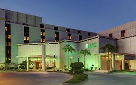 Holiday Inn Riyadh Al Qasr, An Ihg Hotel Riade Exterior photo