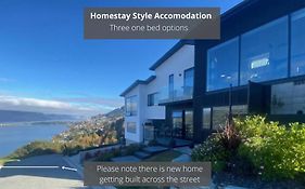 Luckie Lane Homestay Queenstown Exterior photo