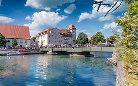 Hotel Am Alten Strom Rostock Exterior photo