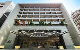 Check Inn Select Taichung Dadun Exterior photo