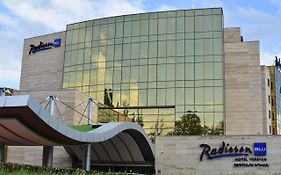 Radisson Blu Hotel Erevan Exterior photo