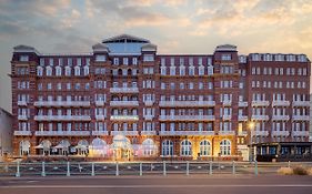 Doubletree By Hilton Brighton Metropole Hotel Exterior photo