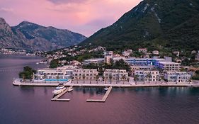 Hyatt Regency Kotor Bay Resort Exterior photo